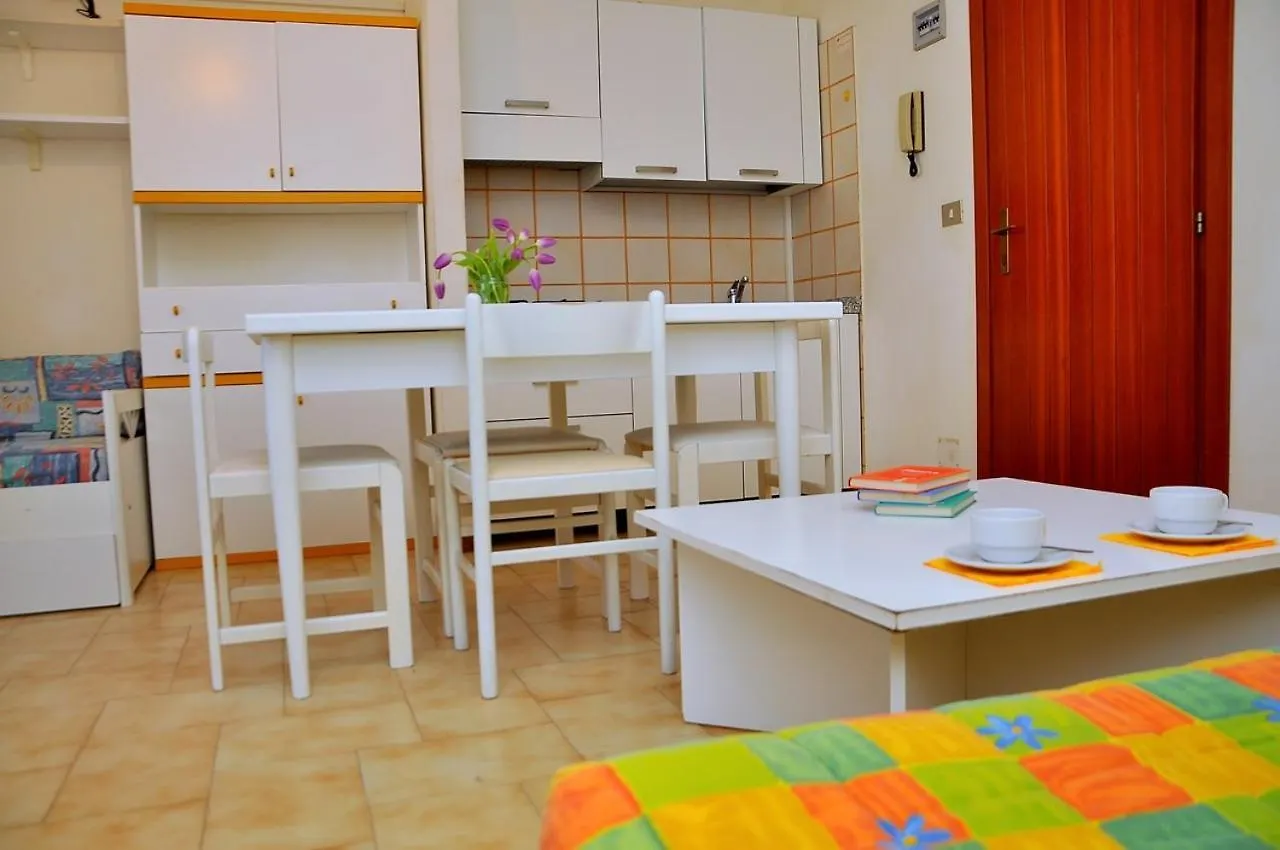 Beautiful Studio Apartment In A Seafront Building Bibione