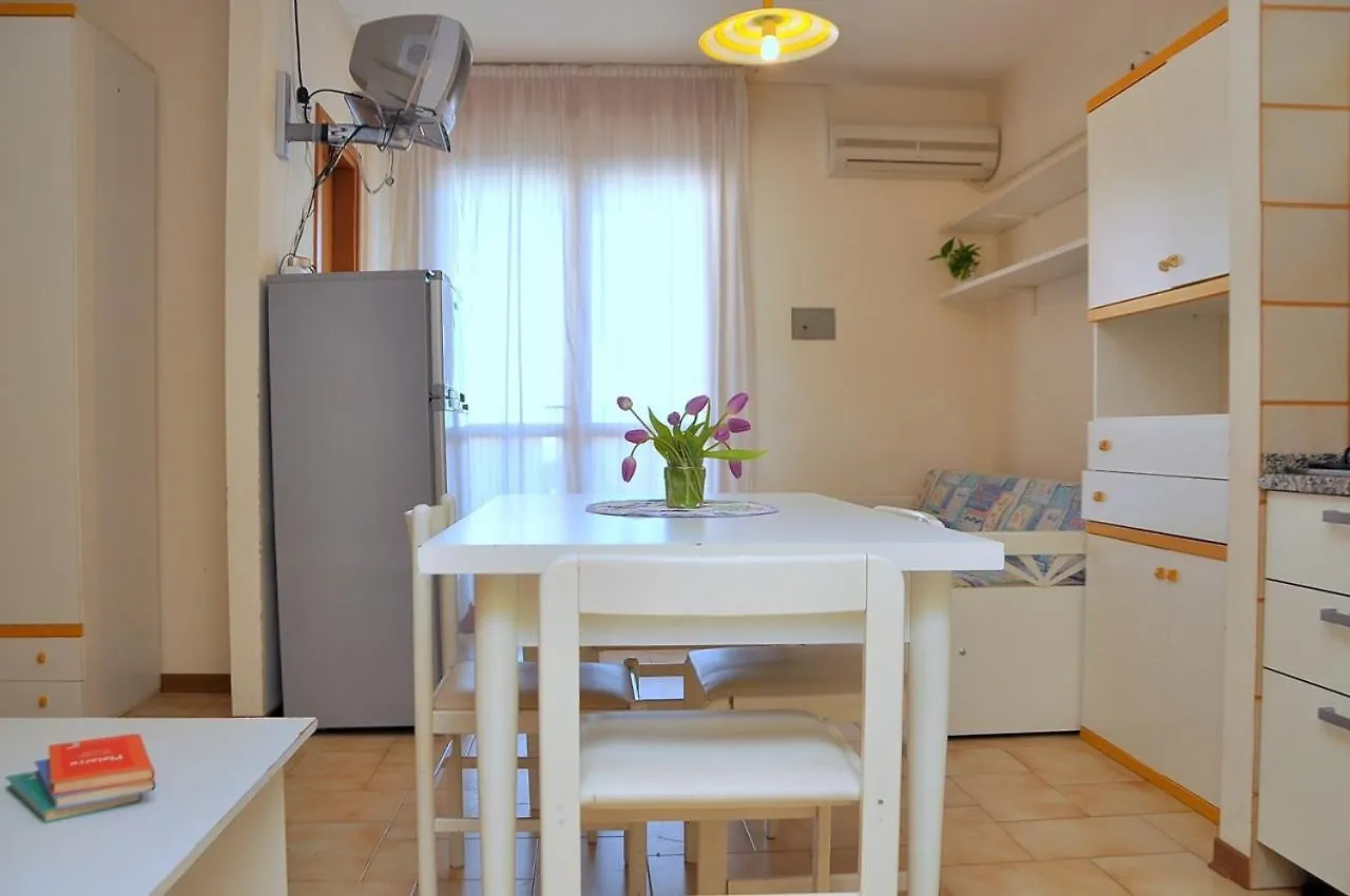 Beautiful Studio Apartment In A Seafront Building Bibione