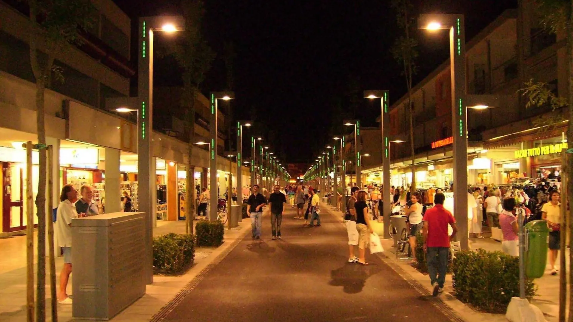 Beautiful Studio Apartment In A Seafront Building Bibione
