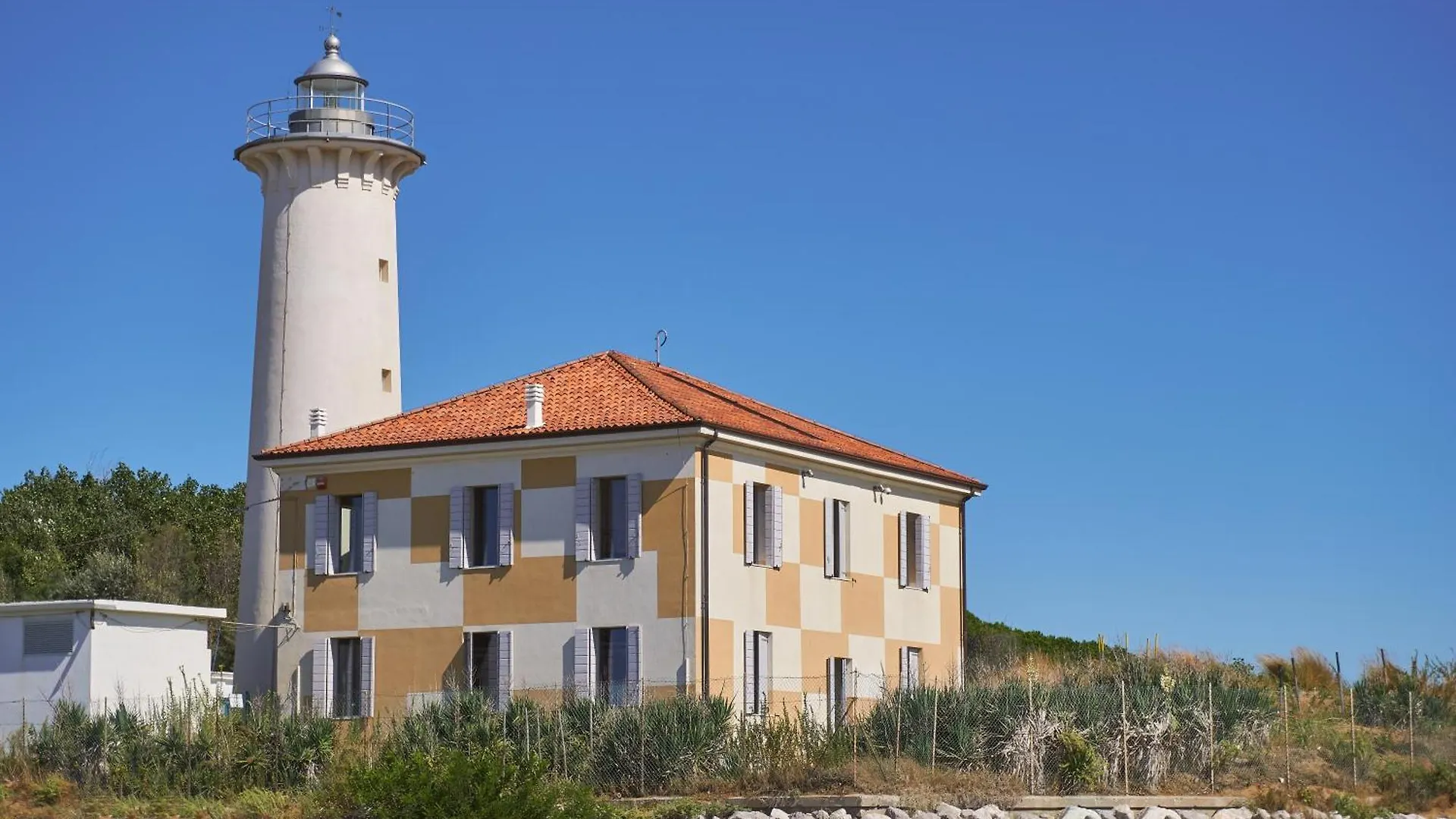 Beautiful Studio Apartment In A Seafront Building Bibione