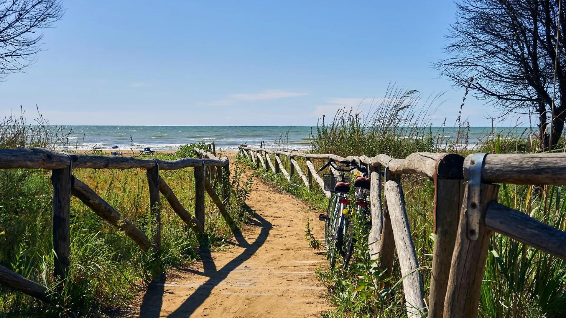 Beautiful Studio Apartment In A Seafront Building Bibione